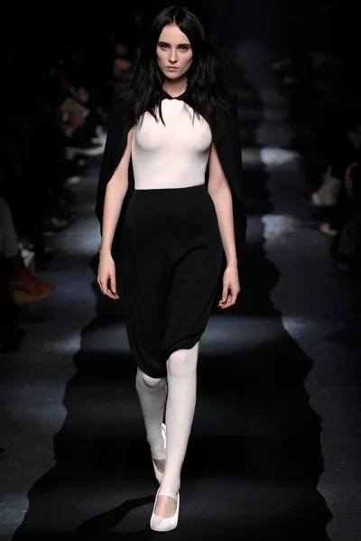 Look 27